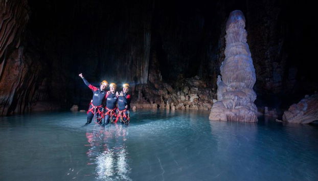 Aventura guiada en la Cova dels Coloms desde zona este - Foto 2